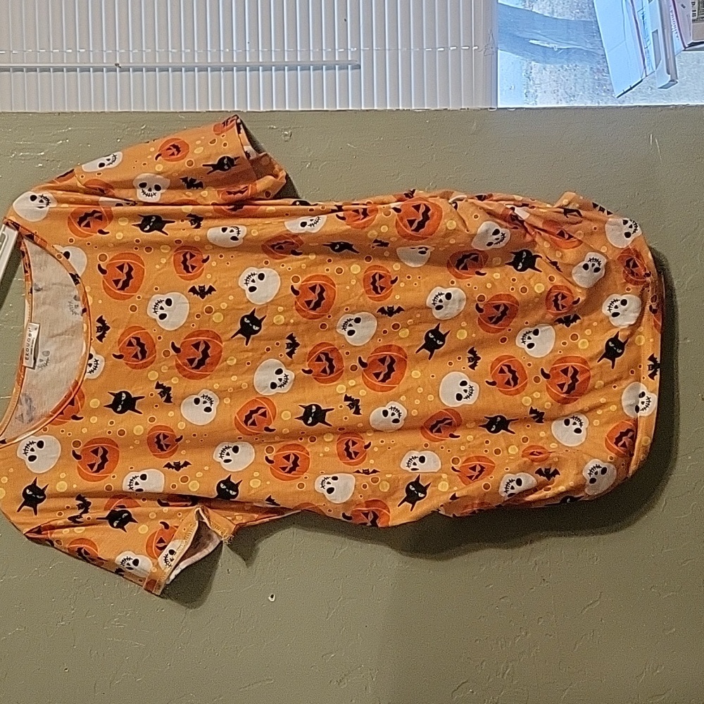 Ekouaer Halloween woman's shirt XL